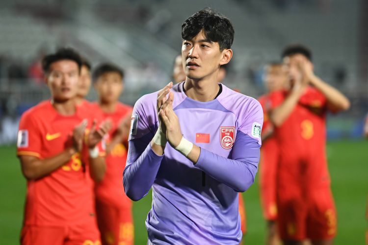 全面练兵！国足6月两场热身赛仅两名门将颜骏凌、闫炳良未出场  第1张