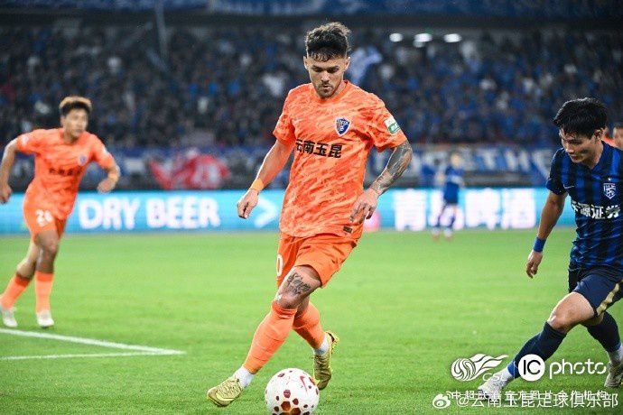 武汉三镇vs云南玉昆 比赛图集  第2张