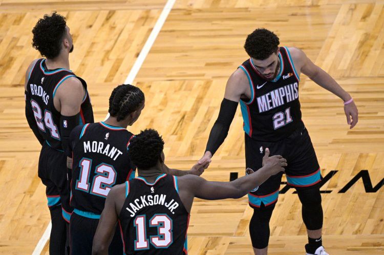 NBA“返乡”大乱斗：东契奇弗拉格聚首 詹欧合体 马刺&雷霆太炸裂  第8张