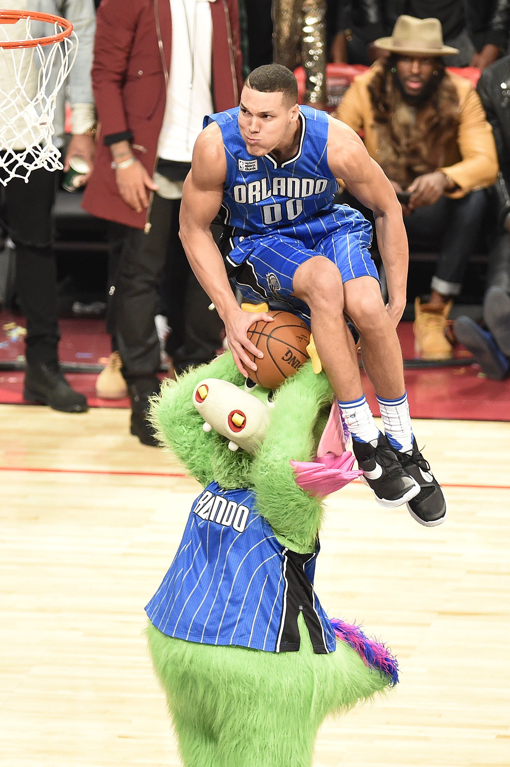 NBA“返乡”大乱斗：东契奇弗拉格聚首 詹欧合体 马刺&雷霆太炸裂  第16张