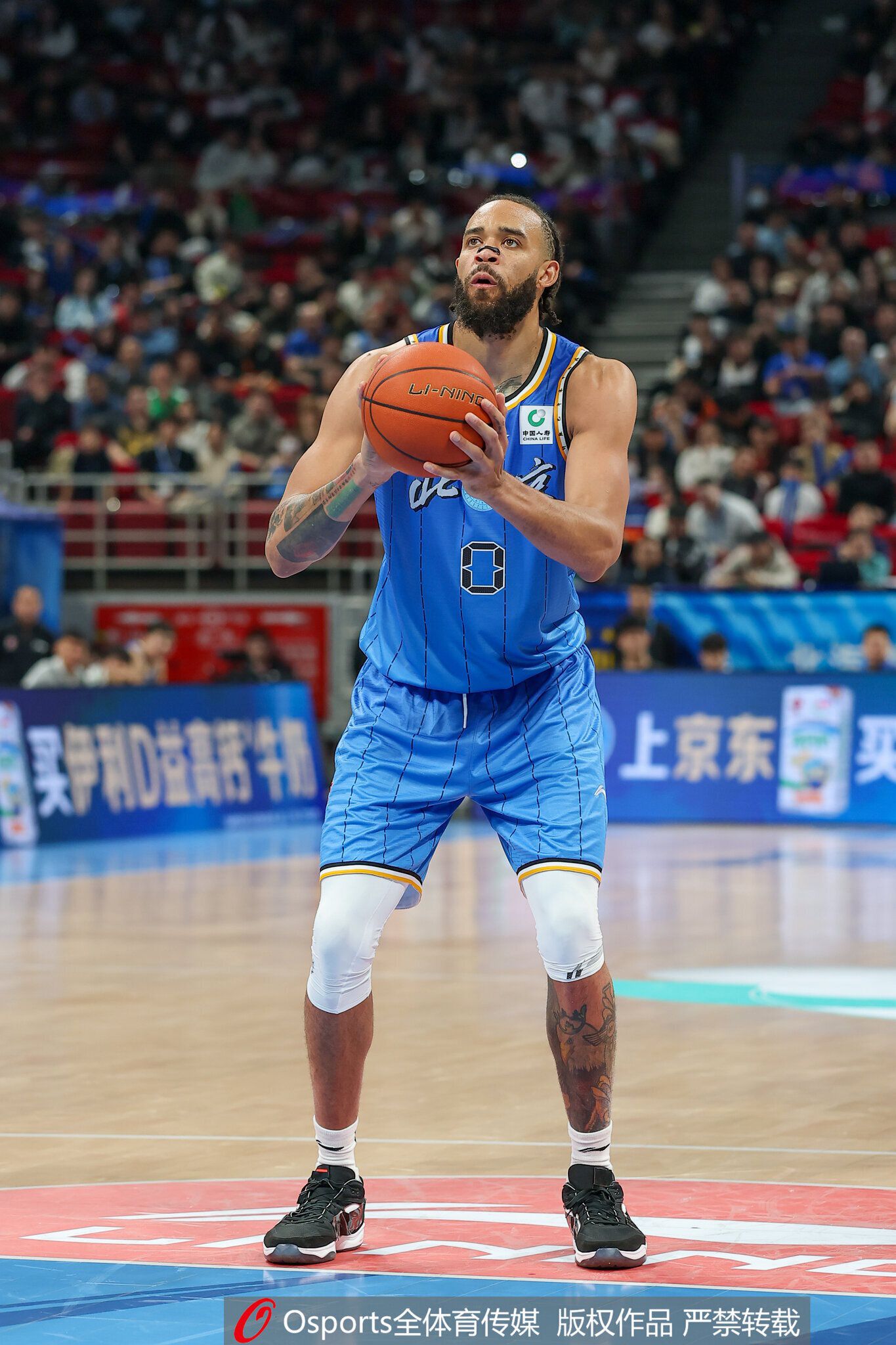 6投0中&走步违例！郭艾伦打趣：今晚是属于麦基之夜 悲伤之夜  第1张