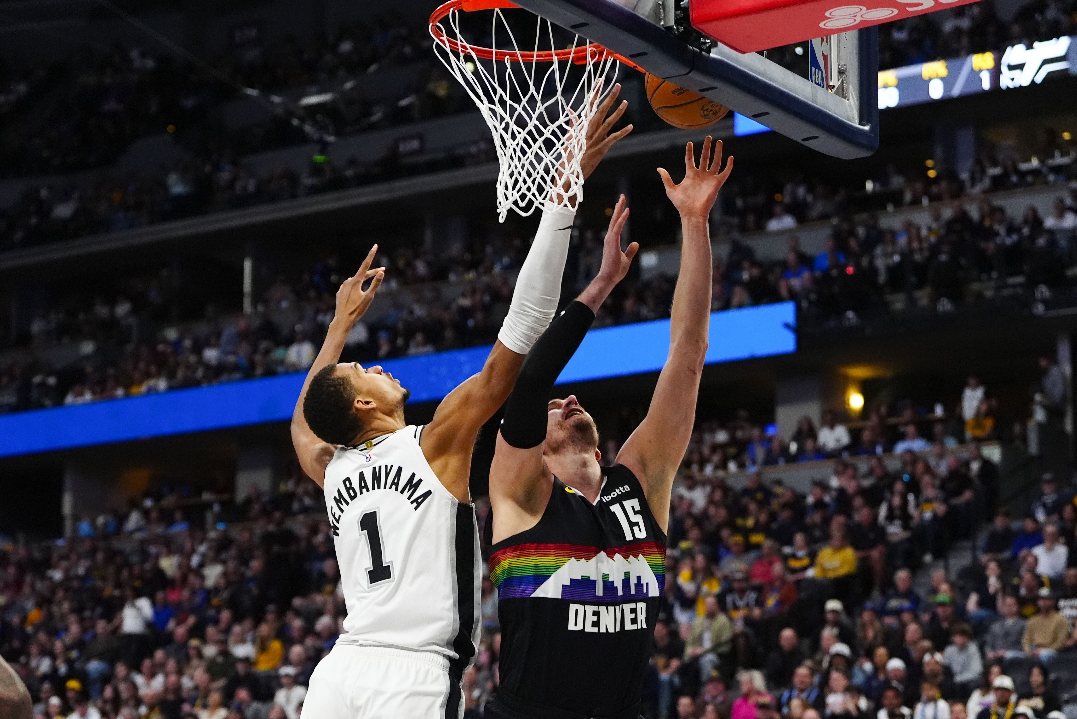 前NBA球员弗莱评点内线格局：称文班亚马已超约基奇，带伤恩比德亦强于阿德巴约  第1张