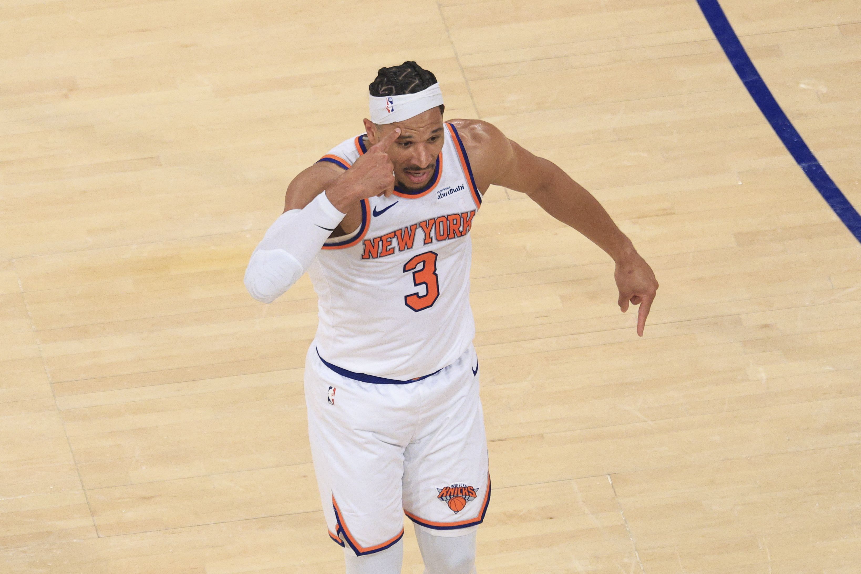 NBA合并以来目前仅3人总决赛场均15板：摩西·马龙、约基奇、哈特  第1张