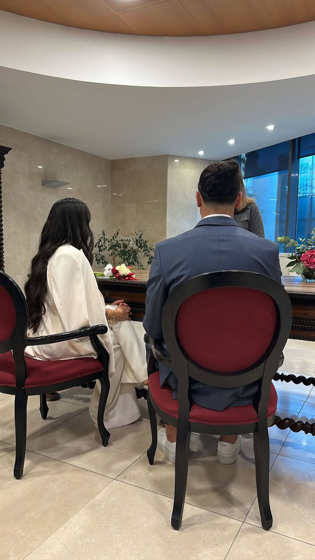 恭喜❤️国安28岁外援拉莫斯与妻子完婚甜蜜拥吻，宝宝刚满6个月  第8张