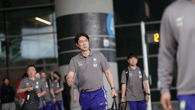 韩媒：韩国男足抵达美国盐湖城，开启世界杯备战适应高原环境  第1张