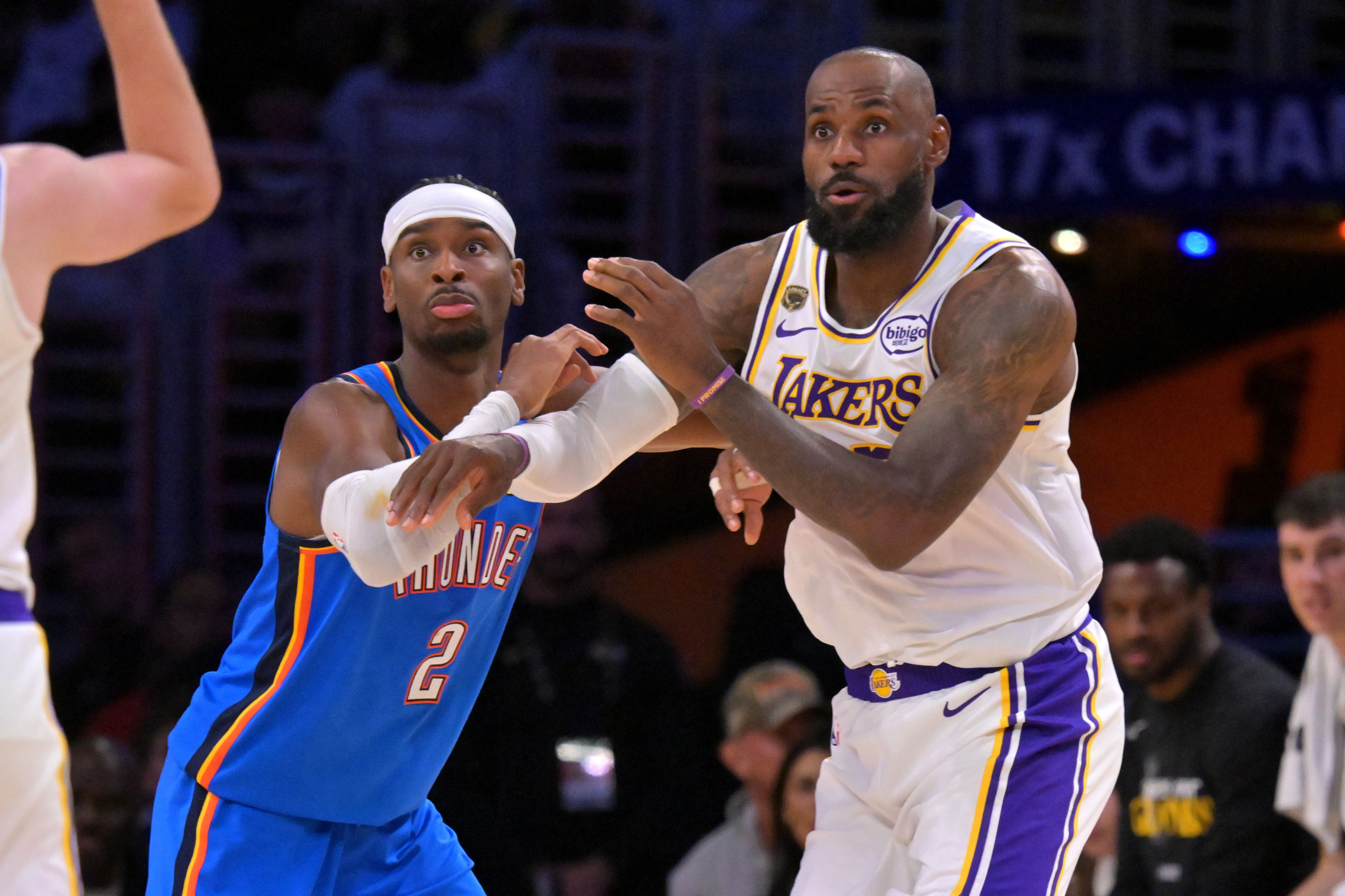 NBA彩经：活塞客胜骑士获赛点 雷霆轻松横扫湖人  第2张