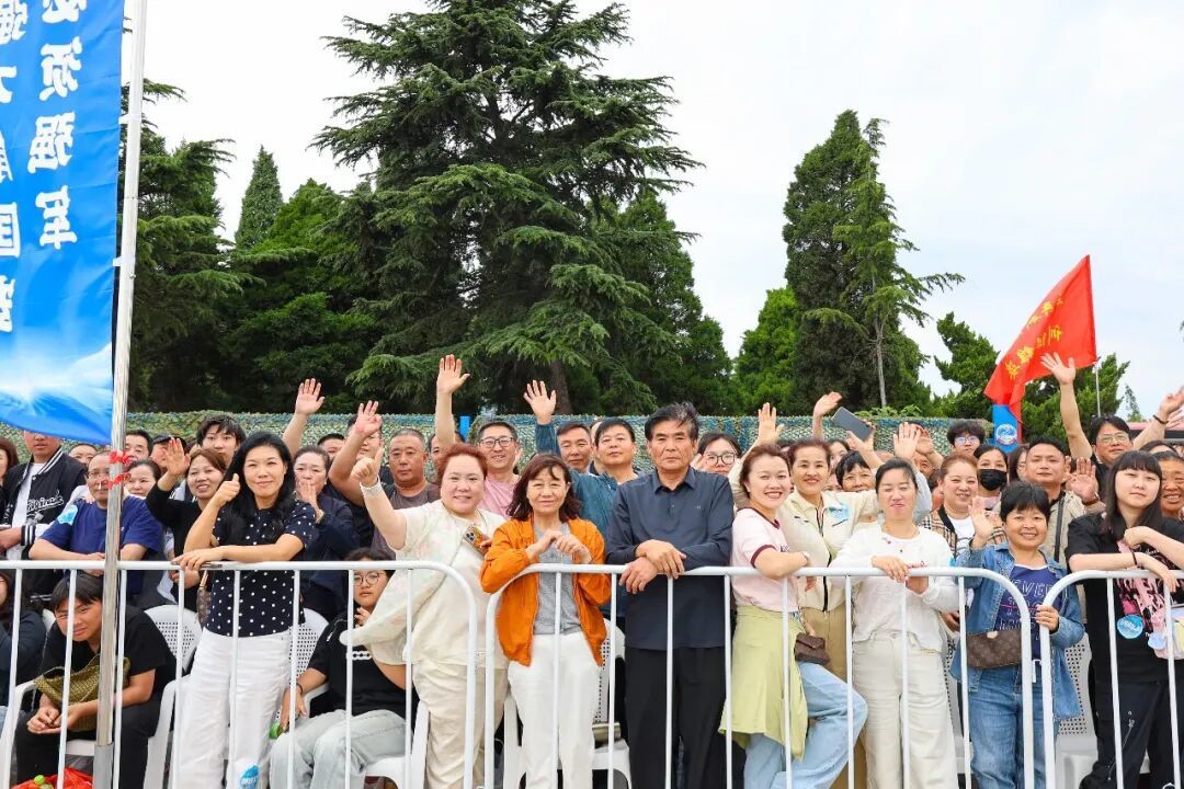 快看！现在的我是不是很有军人模样  第17张