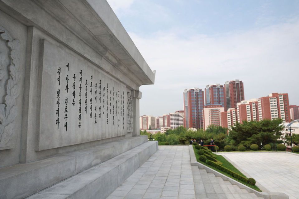 中朝友谊塔：铭记历史荣光的丰碑  第6张