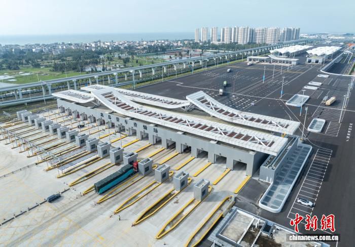 封关半年看海南：法治护航 贸易自由便利见实效  第1张