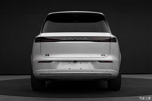 岚图泰山纯电版申报信息曝光 双电机四驱系统最大功率475kW  第2张
