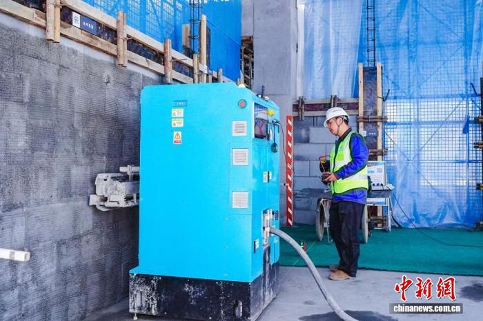 西宁至成都铁路红原站率先应用智能建造机器人  第3张