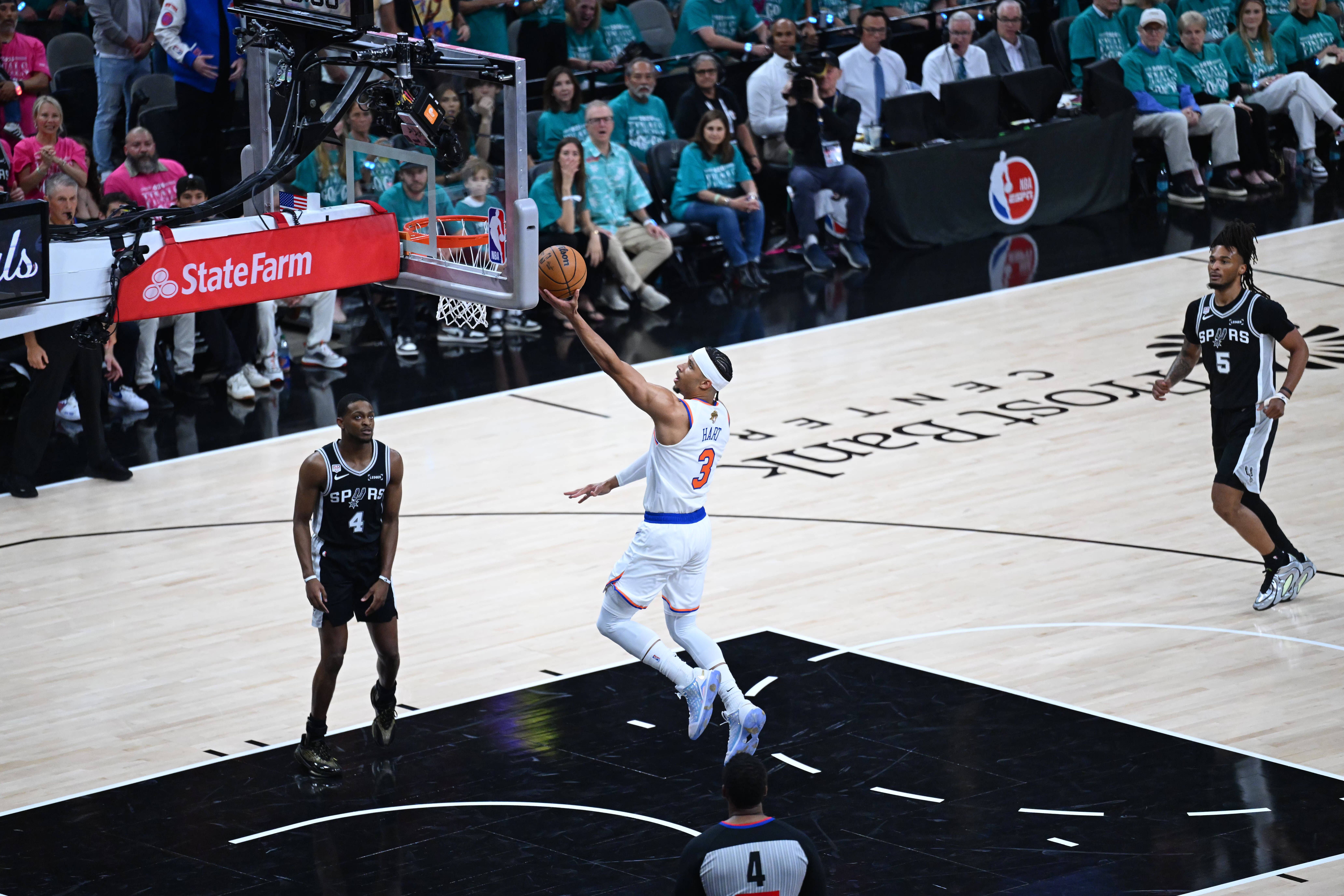 NBA总决赛G4战报：马刺惜败尼克斯面临淘汰危机  第1张
