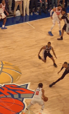 NBA总决赛G4战报：尼克斯主场107-106险胜马刺取得系列赛赛点  第2张