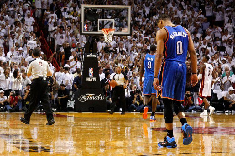 NBA总决赛G4战报：尼克斯主场险胜马刺，布伦森得分效率跻身历史前列  第2张