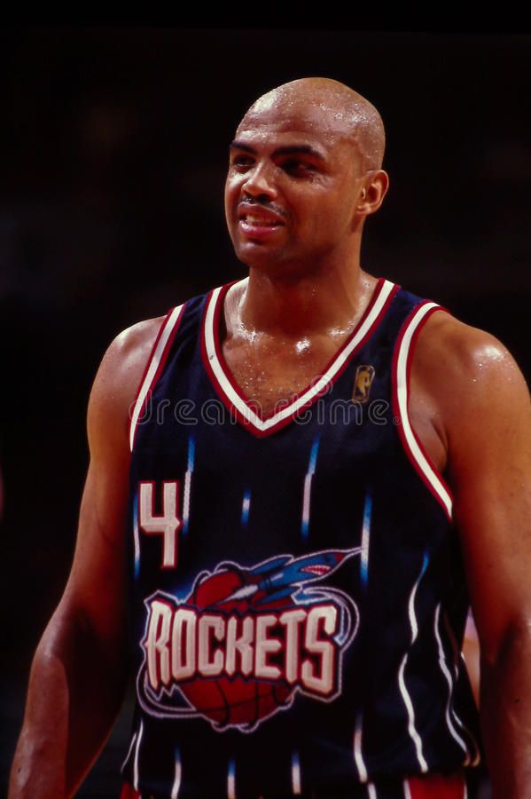 NBA总决赛G4战报：尼克斯主场险胜马刺，布伦森得分效率跻身历史前列  第4张