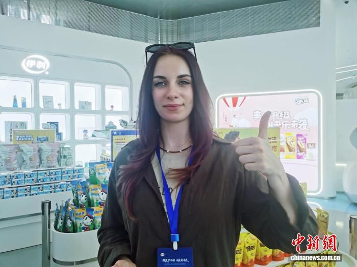 白俄罗斯记者参与内蒙古乳业主题活动：体验产业发展并分享融入见闻  第1张