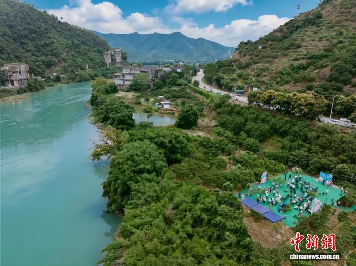 “中国三华李之乡”粤北翁源鲜果开摘 多元融合赋能乡村振兴  第1张