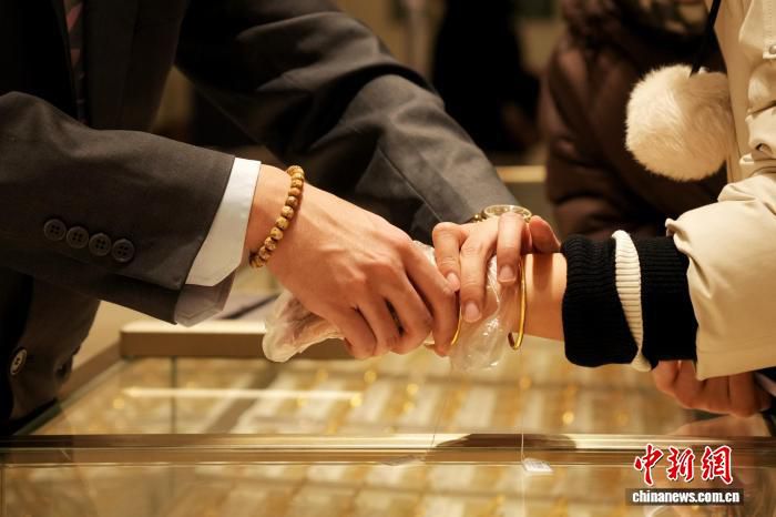 经济观察）金价回吐今年涨幅 市场投资分歧凸显  第1张