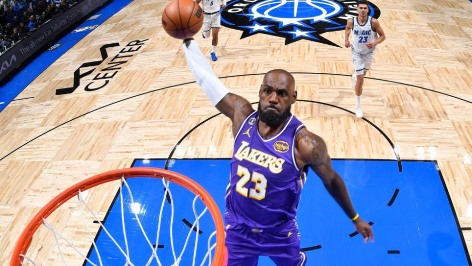ESPN专家：詹姆斯大概率离开湖人 要腾5000万空间需放弃多人  第1张