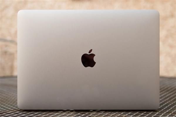 苹果首款触屏笔记本！MacBook Ultra加入触控屏：乔布斯曾坚决反对  第2张