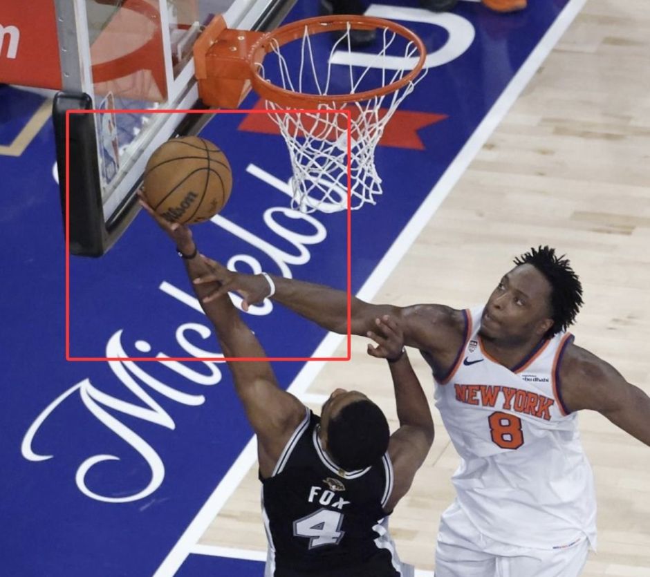 NBA最后2分钟裁判报告：1次漏判1次误判，文班亚马防守三秒未吹  第2张
