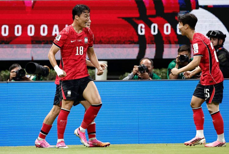 6月12日世界杯：墨西哥揭幕战2-0南非 韩国2-1逆转捷克