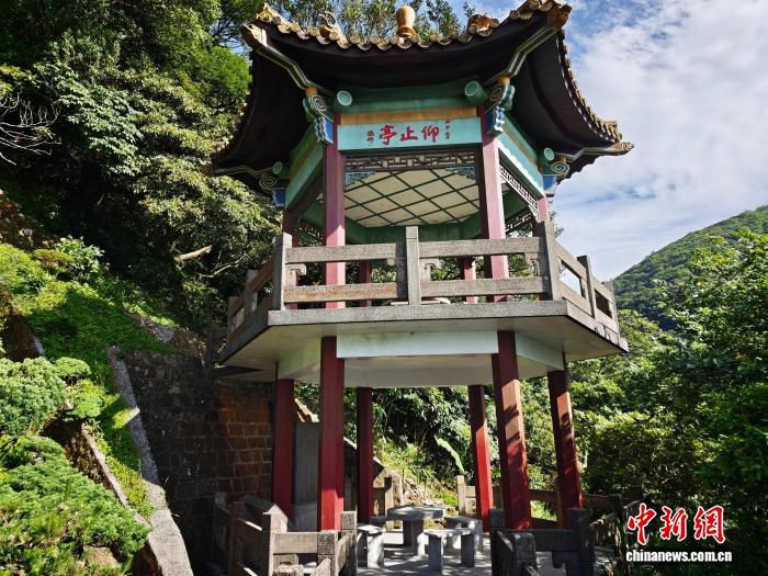 台湾写真：谒“一代草圣”于右任墓：长眠高山，遥望故土  第2张