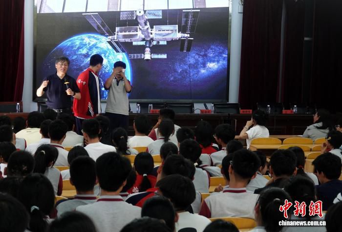 “科学与中国”内蒙古行收官 院士专家团队深入两地开展科普与产业对接  第3张