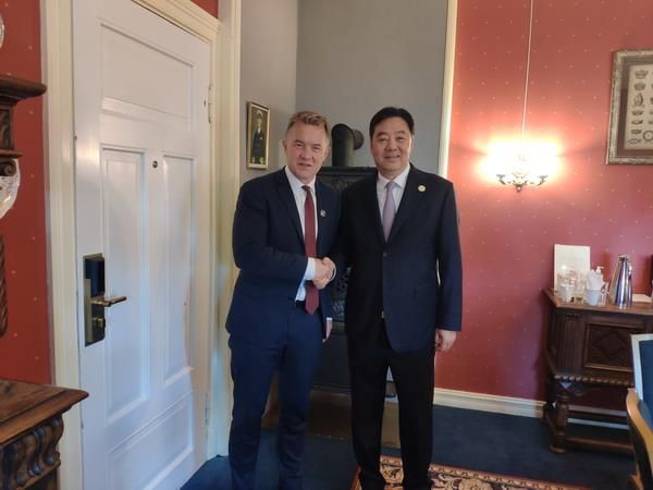 中国政府中东问题特使翟隽出席第23届奥斯陆论坛 阐释中方中东和平主张  第2张