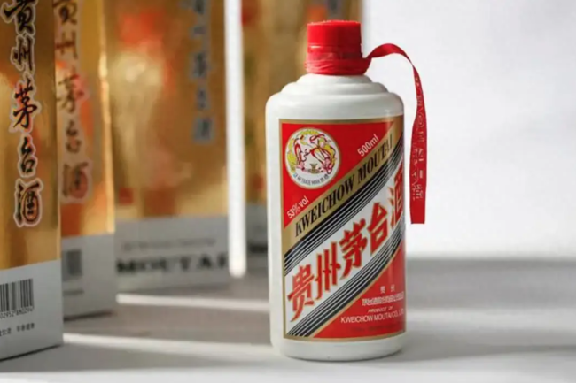 茅台董事长回应股价波动：公司经营健康，有信心穿越周期