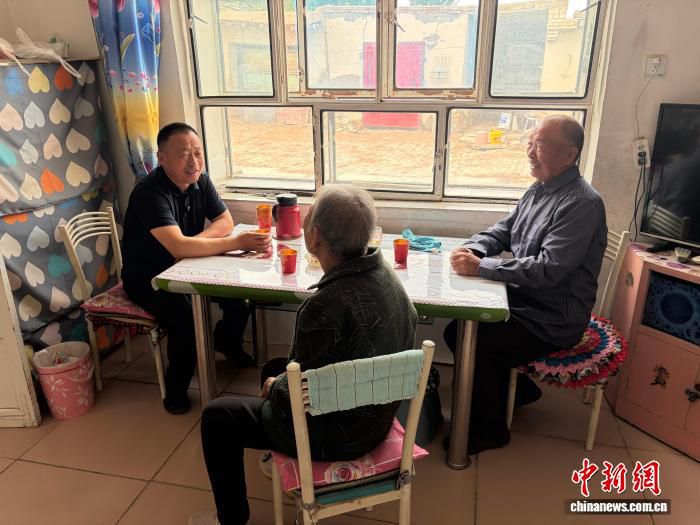 内蒙古村支书邬永强2025年6月尝试短视频“干饭干饭”带动农副产品销售  第2张