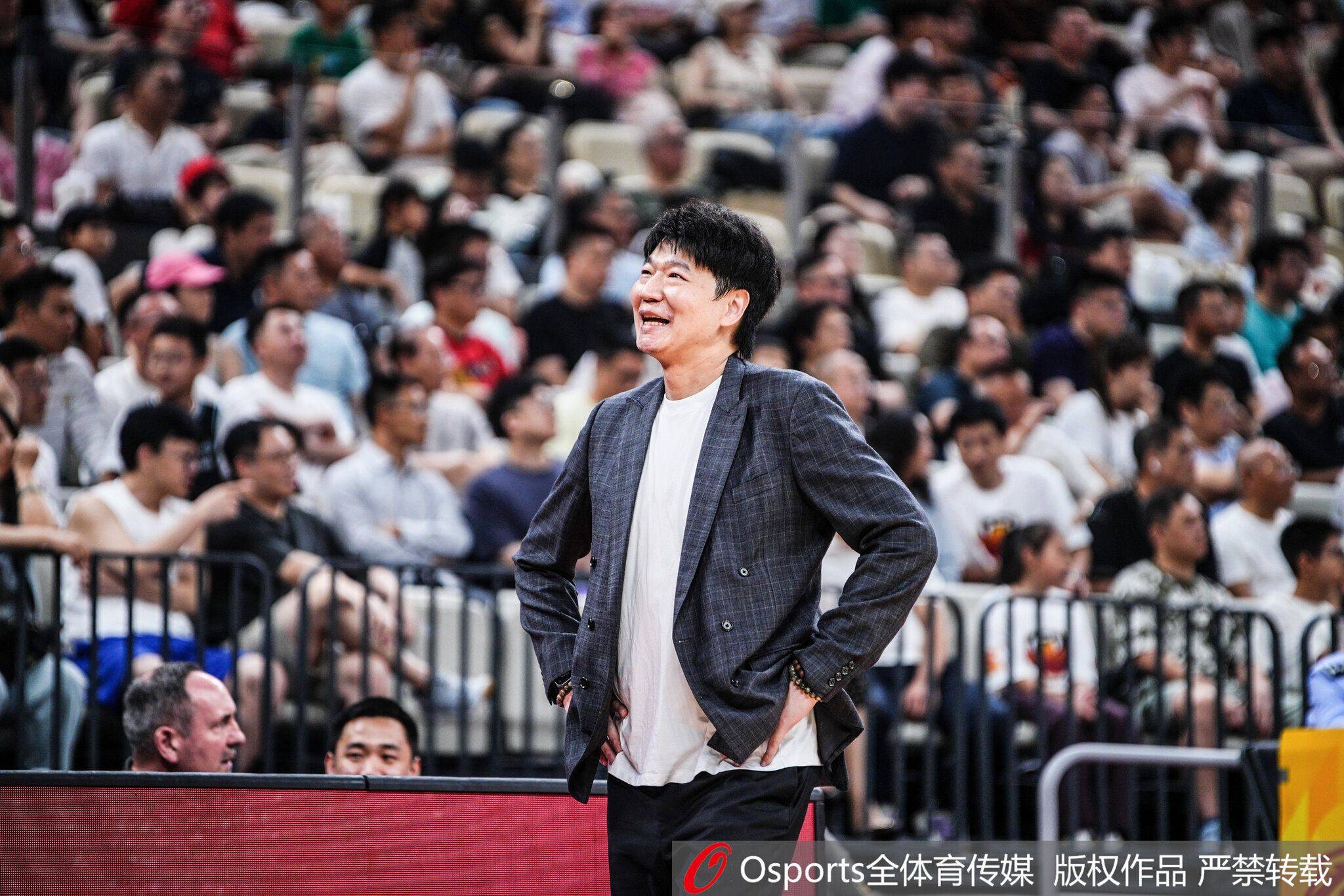 山东男篮教练组连续一周研讨新赛季配置 三外援及国内引援方向进入论证
