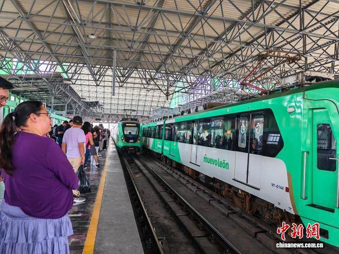 美加墨世界杯带动义乌制造爆单 尖叫鸡玩具订单已排至2027年 第5张 美加墨世界杯带动义乌制造爆单 尖叫鸡玩具订单已排至2027年 第5张