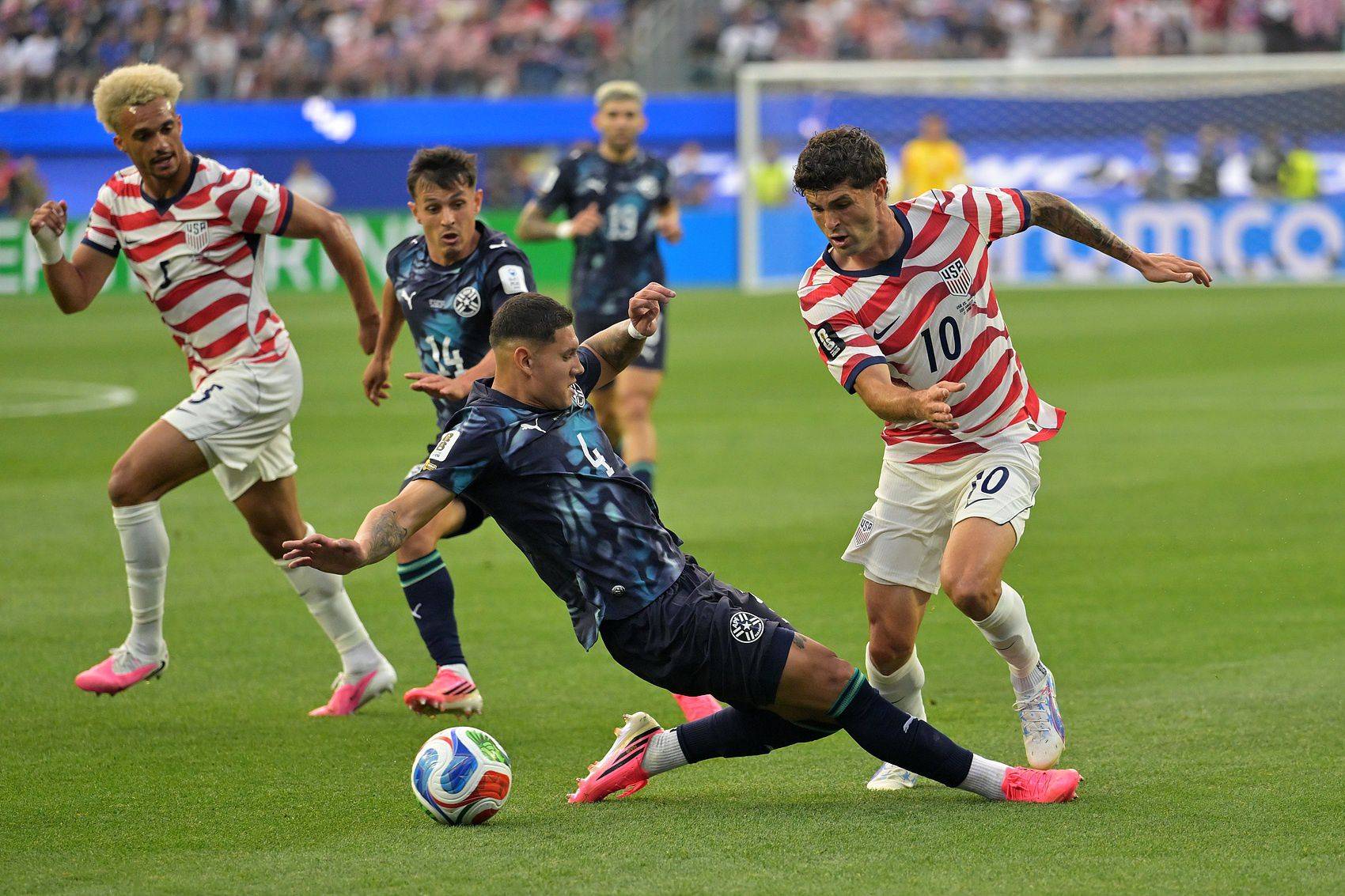 美国友谊赛上半场2-0领先巴拉圭，普利西奇制造两球