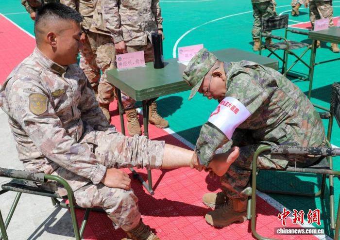 陆军第九五六医院赴西藏墨脱边防一线开展“健康戍边”巡诊