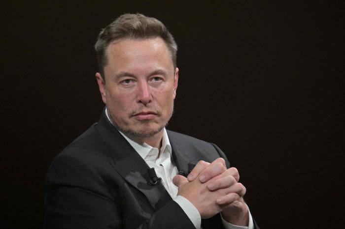 SpaceX登陆纳斯达克首日股价上涨19.22% 募资750亿美元刷新全球纪录