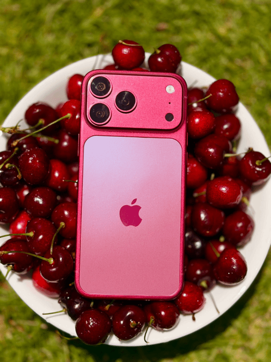 6月12日iPhone 18 Pro Max机模披露 深樱桃色确立为主打配色 第5张 6月12日iPhone 18 Pro Max机模披露 深樱桃色确立为主打配色 第5张