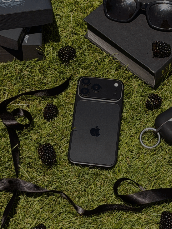 6月12日iPhone 18 Pro Max机模披露 深樱桃色确立为主打配色 第13张 6月12日iPhone 18 Pro Max机模披露 深樱桃色确立为主打配色 第13张