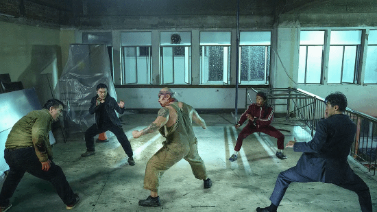 谢苗主演动作片《火遮眼》上映获豆瓣8.4分 剧情删减引发争议 第4张 谢苗主演动作片《火遮眼》上映获豆瓣8.4分 剧情删减引发争议 第4张