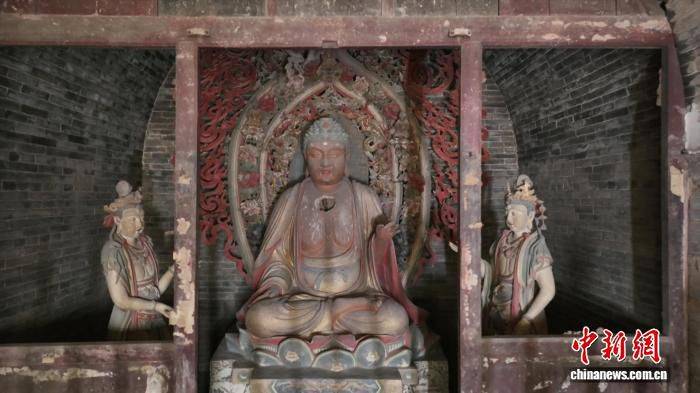 山西运城福胜寺三佛洞首次全域开放 封存近70年秘境展元明彩塑