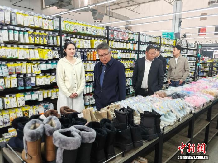 中国驻南非大使吴鹏赴比勒陀利亚检查指导侨商店铺安全  第2张