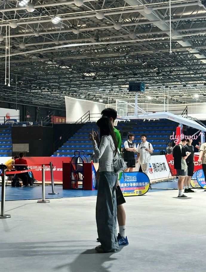 广东男篮王洪泽赛场数据公布 其女友社媒发布互动动态  第2张