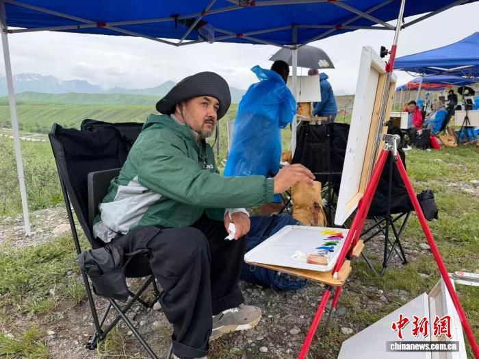 新疆尼勒克县举办中外艺术家草原写生交流活动  第2张