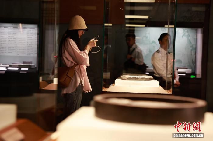 辽宁省博物馆展出汉唐至民国时期砚台文物78件
