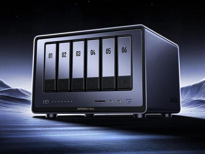 绿联上架DXP6800 Ultra与DXP8800 Ultra 高端NAS配备双雷电4与双万兆接口