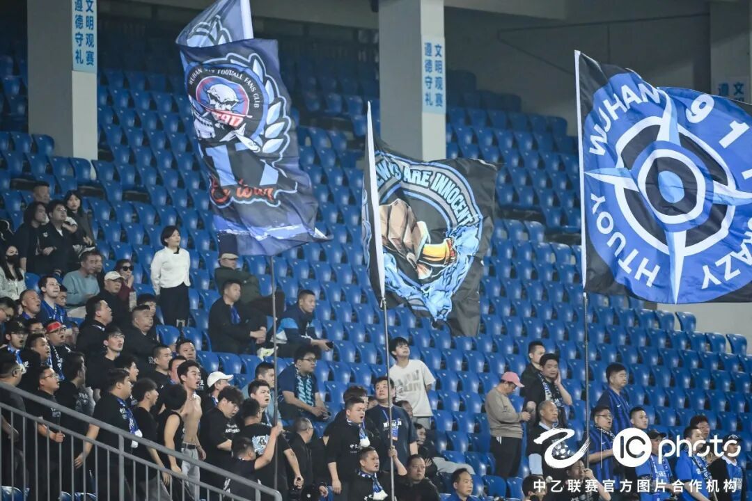 武汉三镇B队主场0-1负于成都蓉城B队，2026中乙第4轮战罢  第4张