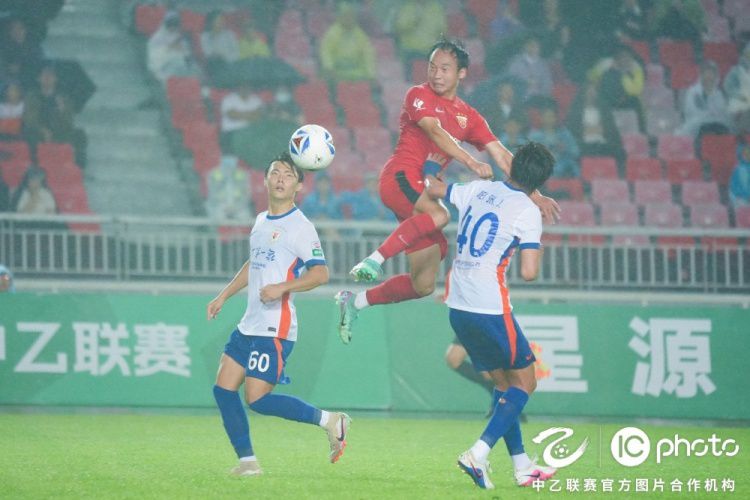 上海海港富盛经开队客场1-0击败山东泰山B队，张俊杰世界波建功  第3张