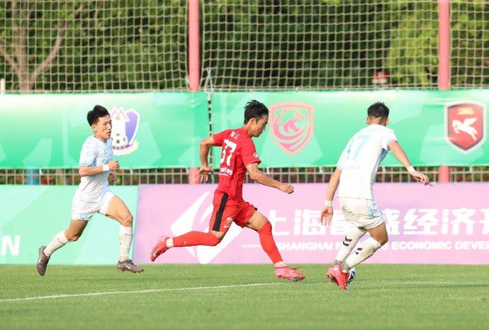 上海海港富盛经开主场1-0击败兰州陇原竞技，王逸伟贴地斩制胜  第8张