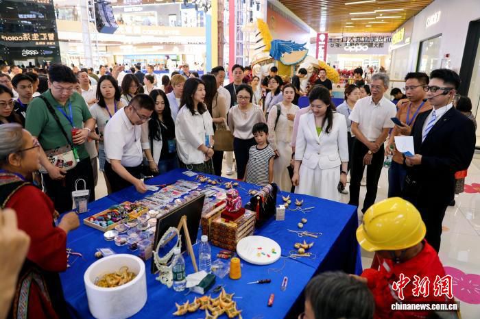2026年“文化和自然遗产日”广西主场城市活动在贺州缤纷环球城举行  第2张