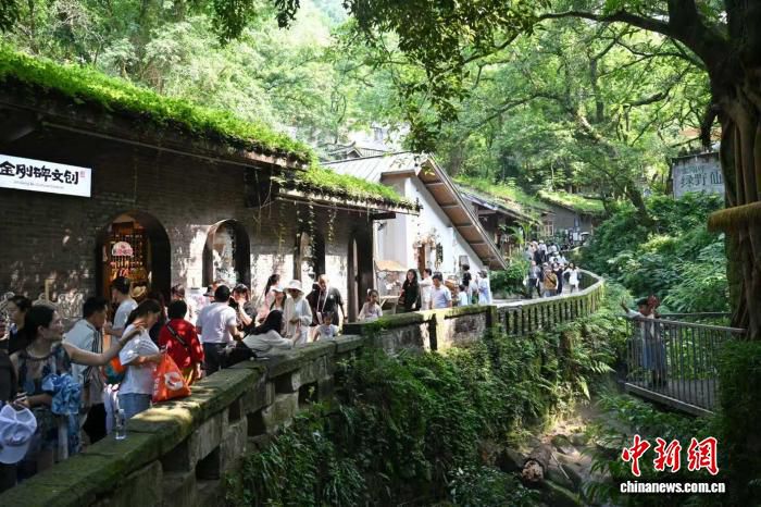 重庆北碚启动金刚碑古村落保护性修复 投资5.5亿元改造百余处建筑
